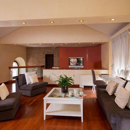 Hotel Piccolo Borgo Рим Экстерьер фото