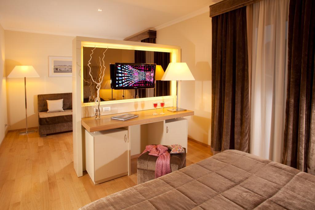Hotel Piccolo Borgo Рим Экстерьер фото