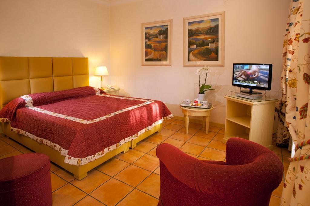 Hotel Piccolo Borgo Рим Экстерьер фото