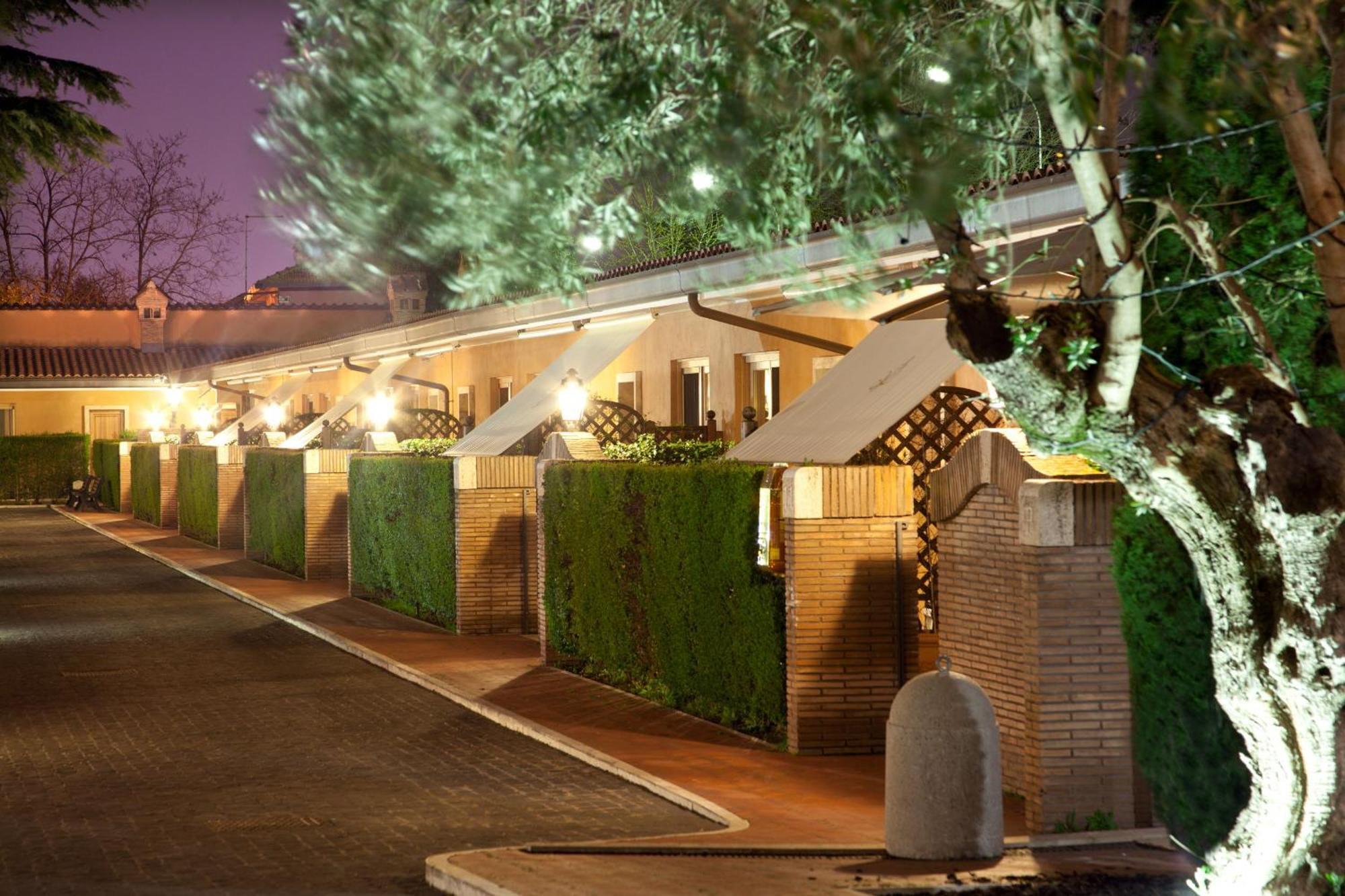 Hotel Piccolo Borgo Рим Экстерьер фото