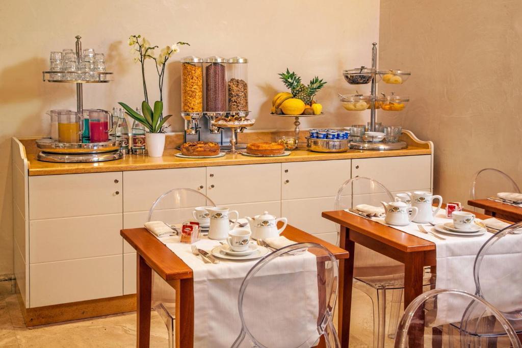 Hotel Piccolo Borgo Рим Экстерьер фото